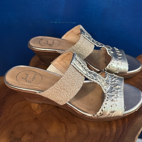 Women’s Jack Rogers Women's Nora Wedge Sandal - Platinum (Gold) Size 9 - Picture 5 of 6